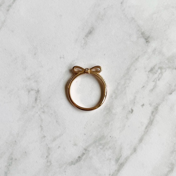 Pandora Sparkling Bow Crystals Ring - Picture 5 of 7